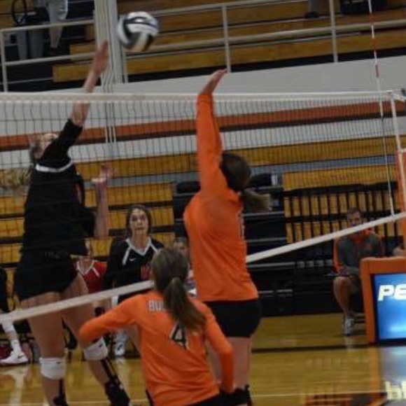 Meet your Posher, Madison - Picture 3 of 4